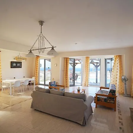 Comfortable Sea View With The Private Pool And Huge Observation Terrace *